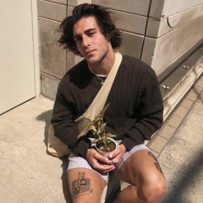 PRPRINCEJON's tweet photo. #NewProfilePic Tis in ourselves that we are thus or thus. Our bodies are our gardens to the which our wills are gardeners. https://t.co/EdeXqg6IR8