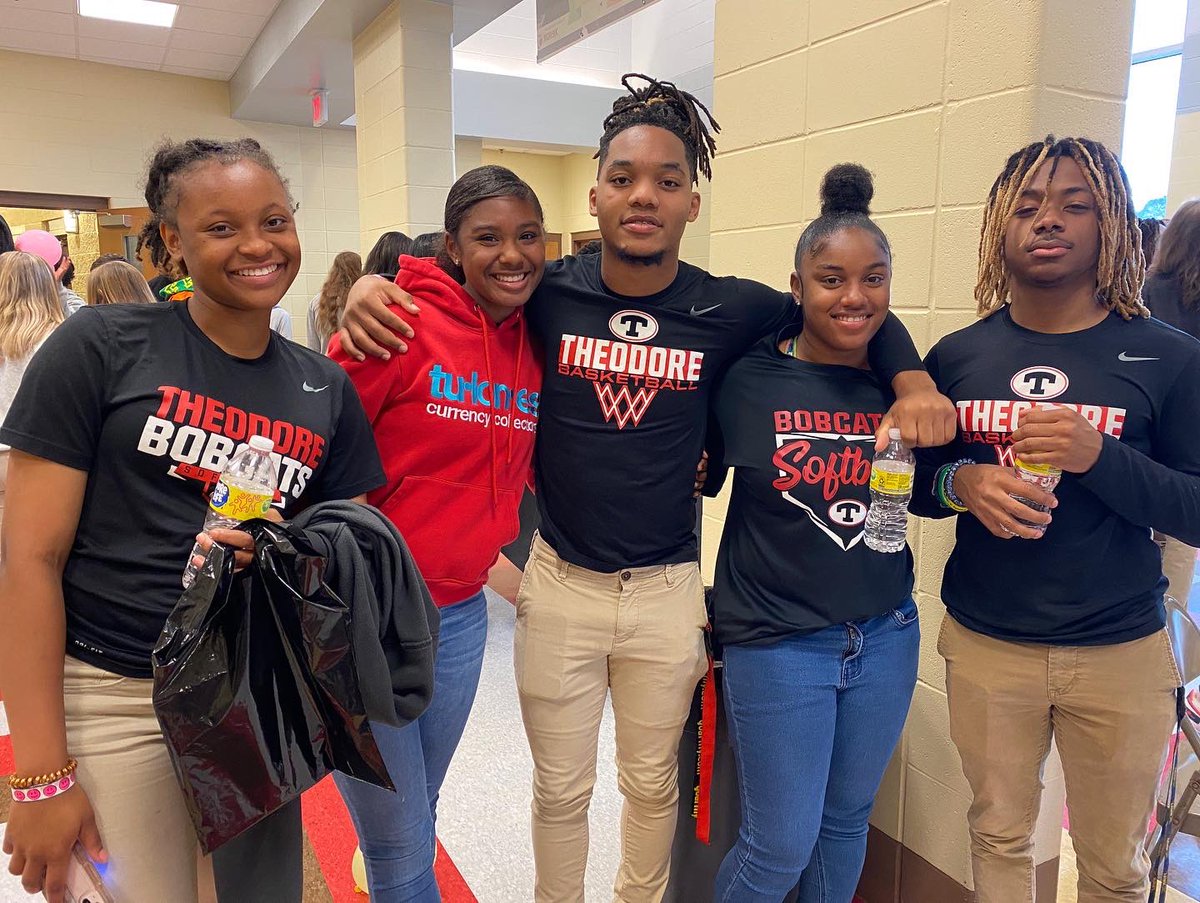 theodoreleader's tweet photo. We had so much fun hosting the 2022 Theodore Leadership Conference today for our sports teams, clubs, and academies! #together #theodoreleadershipconference https://t.co/Z7lIPVzWEL