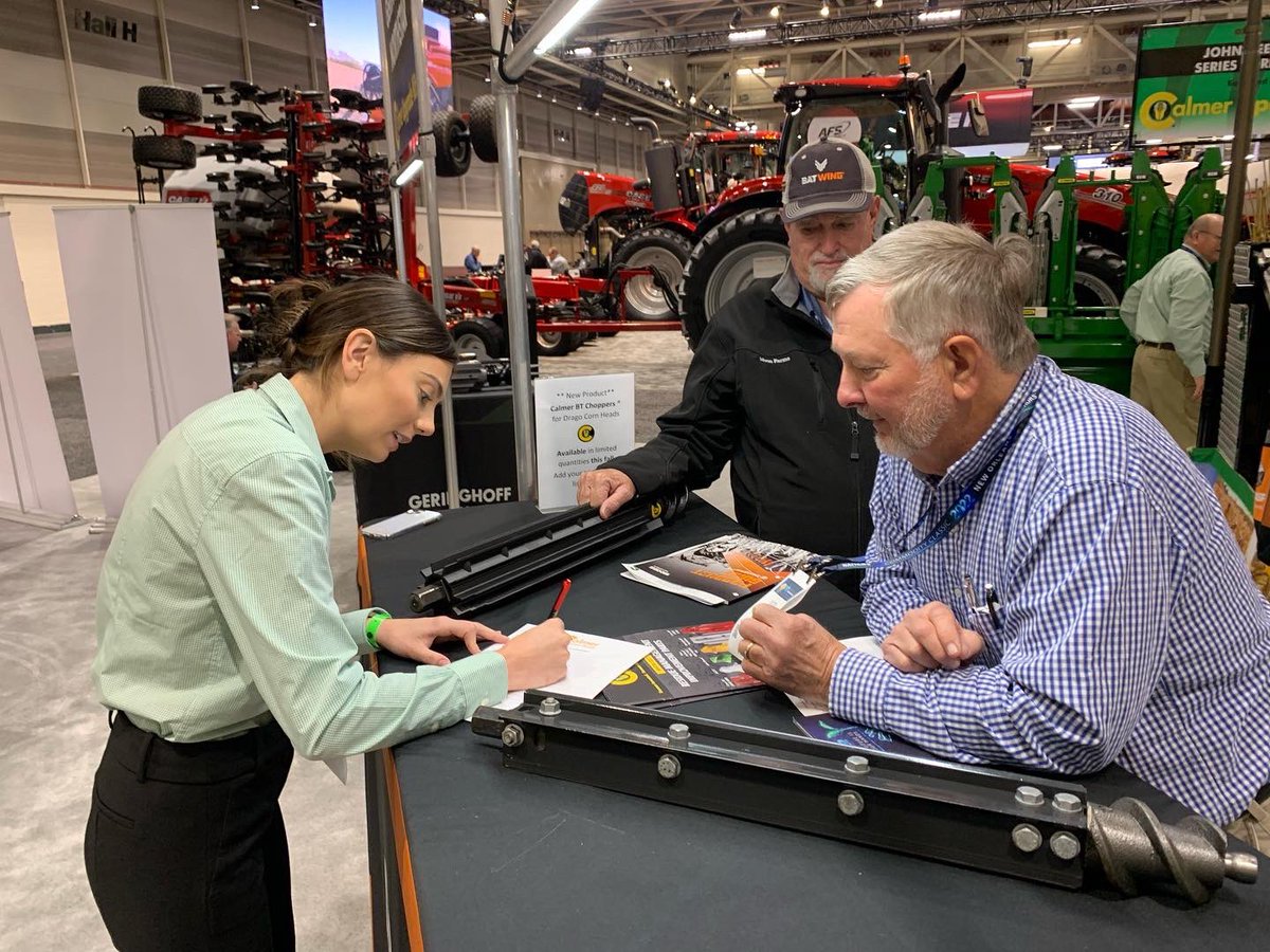 CalmerCornHeads's tweet photo. Day 1 at @ComClassic was a lot of fun and a huge success!

Thanks to all the farmers who stopped by our booth to chat with us about solving their corn head problems.

Stop by booth 2638 until 4:30 PM today and 8:30 AM - 12:00 PM tomorrow! 

#WeLoveFarmShows #Calmerized https://t.co/HdqoG3MCLx