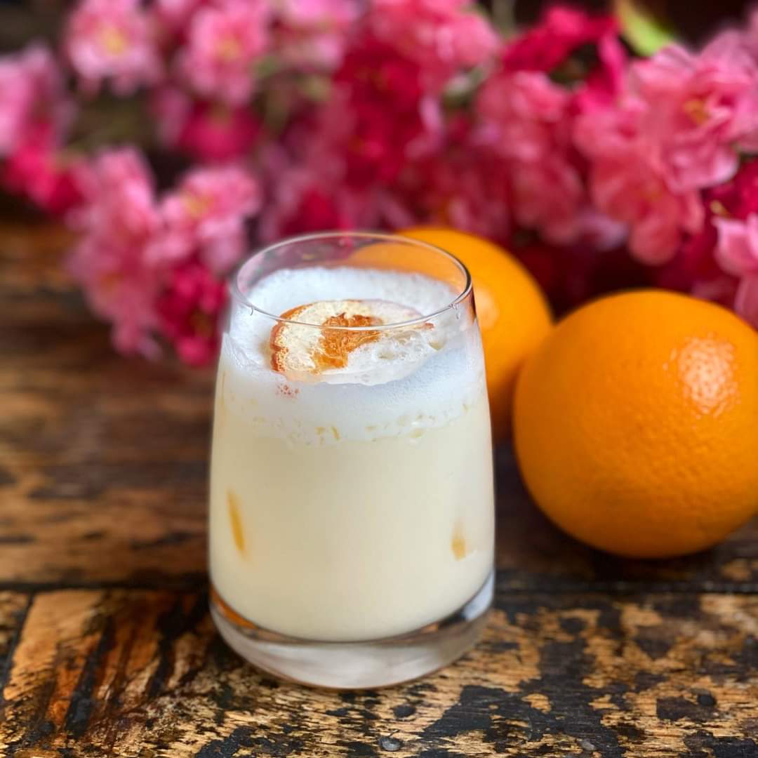 MadCheshi's tweet photo. Sleepy Mouse
(For the Dormouse)

Vanilla Vodka, Frangelico, Lime, Orange cream
<from https://t.co/Ynwesr77xi https://t.co/IxY0ammh6d