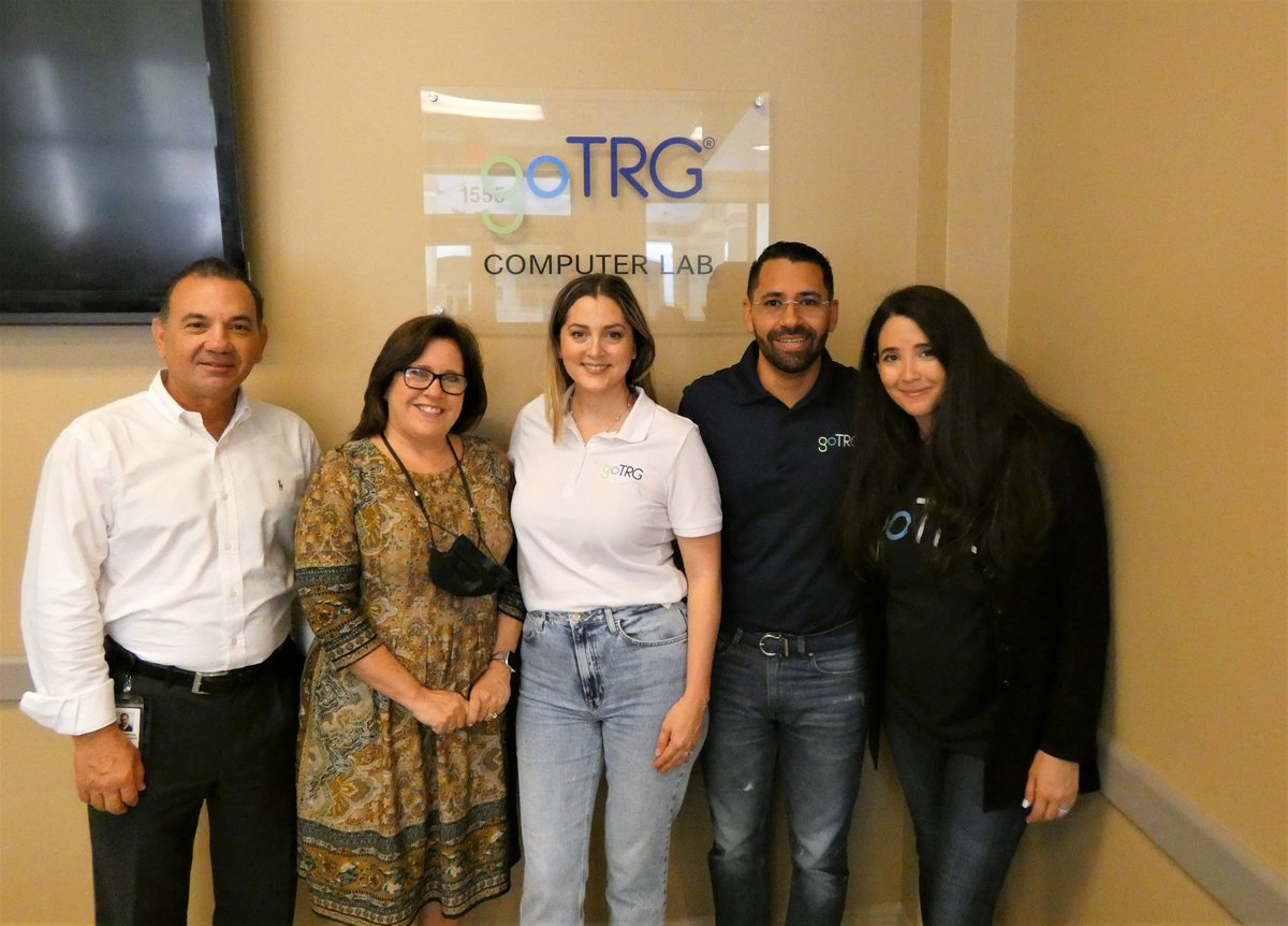 CamillusHouse's tweet image. We've teamed up with @letsgotrg to reduce the digital divide &amp;amp; eliminate technological barriers for youth and adults experiencing homelessness. A formal dedication of a new mobile #computerlab, complete with new laptops took place with guests &amp;amp; clients onsite. #ThankYou goTRG!