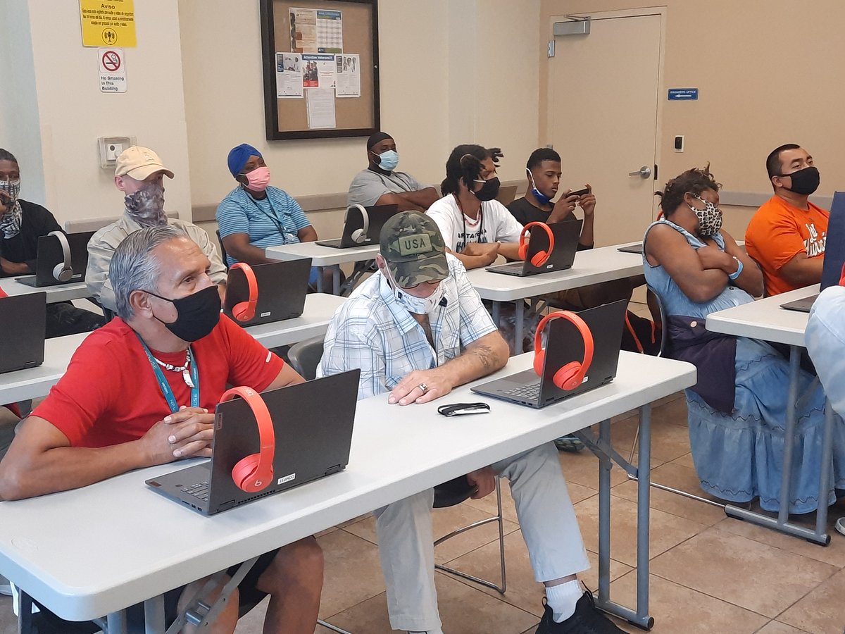 CamillusHouse's tweet image. We've teamed up with @letsgotrg to reduce the digital divide &amp;amp; eliminate technological barriers for youth and adults experiencing homelessness. A formal dedication of a new mobile #computerlab, complete with new laptops took place with guests &amp;amp; clients onsite. #ThankYou goTRG!