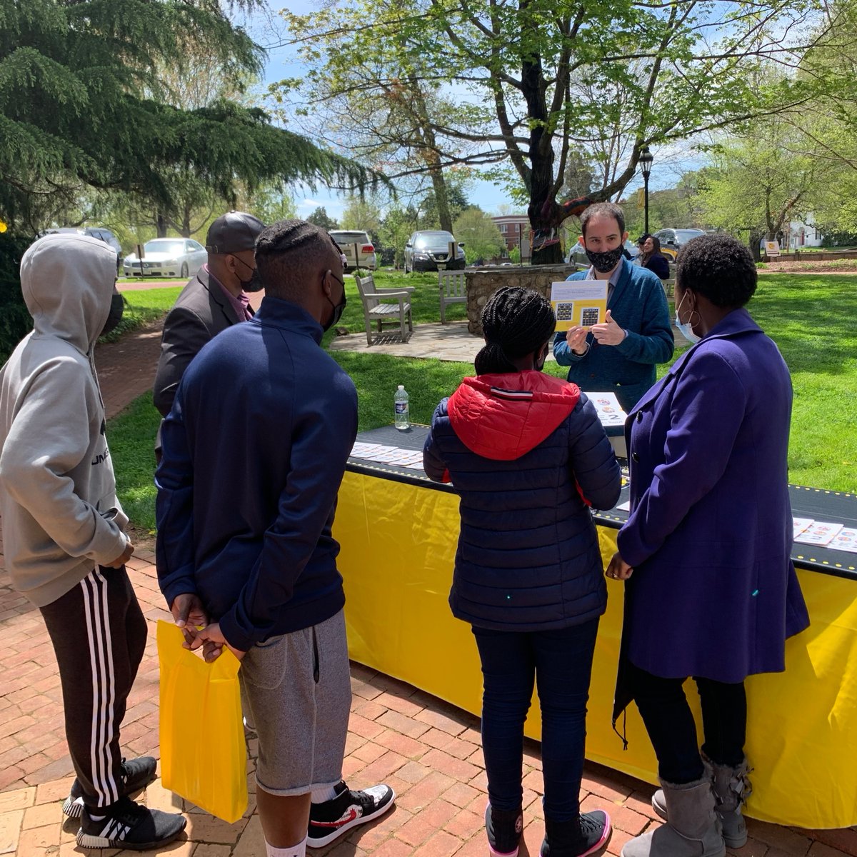 applytorandolph's tweet photo. We are so excited to host our future WildCats on campus tomorrow at our first Admitted Student Day for the Class of 2026! 

To celebrate, let's throw it back to last year's Admitted Students Day! Can you spot some of the Class of 2025? 💛🖤

#RandolphCollege #BeAnOriginal https://t.co/l4A3fRpxo6