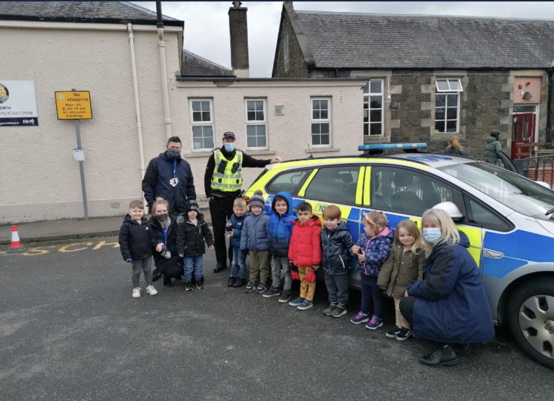 ViewforthELCC's tweet photo. A big thank you to @LevenmouthPol for their recent visit,supporting and extending the children’s interest in the role of a Police Officer. Gordon and Stevie were a big hit with the children 🙂 https://t.co/RZ4Vm0l7cI