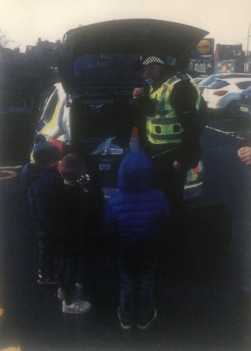 A big thank you to @LevenmouthPol for their recent visit,supporting and extending the children’s interest in the role of a Police Officer. Gordon and Stevie were a big hit with the children 🙂