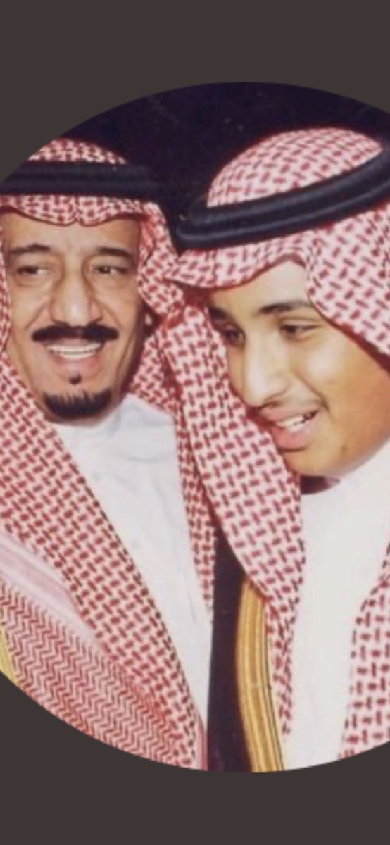 Aliaa_Alhwiti's tweet photo. ذاك البغل من هذا الحمار! https://t.co/apytEwQU8o