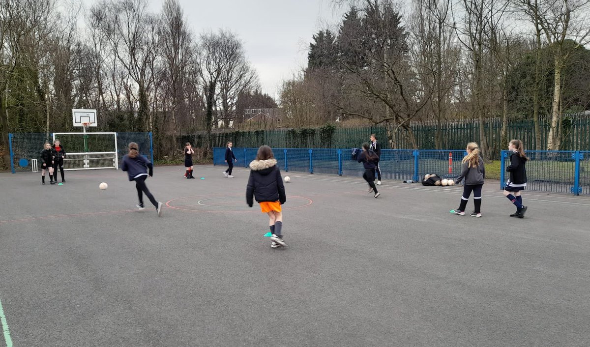 What a fantastic week of sports for Norwood! Netball games for the C and D teams, our girl footballers took part in the “biggest ever football session” as part of the #LetGirlsPlay and #GirlsFootballinSchools initiative, then to top it all off…