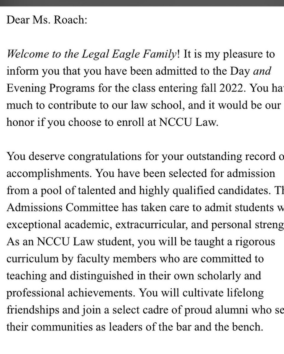 caitlin1029_'s tweet photo. SURPRISE😭😭
I did it yall!! I AM GOING TO LAW SCHOOL!!! 🥺🥺
#LegalEagle #JDLoading #BlackWomenInLaw https://t.co/dbyfxGD0eV