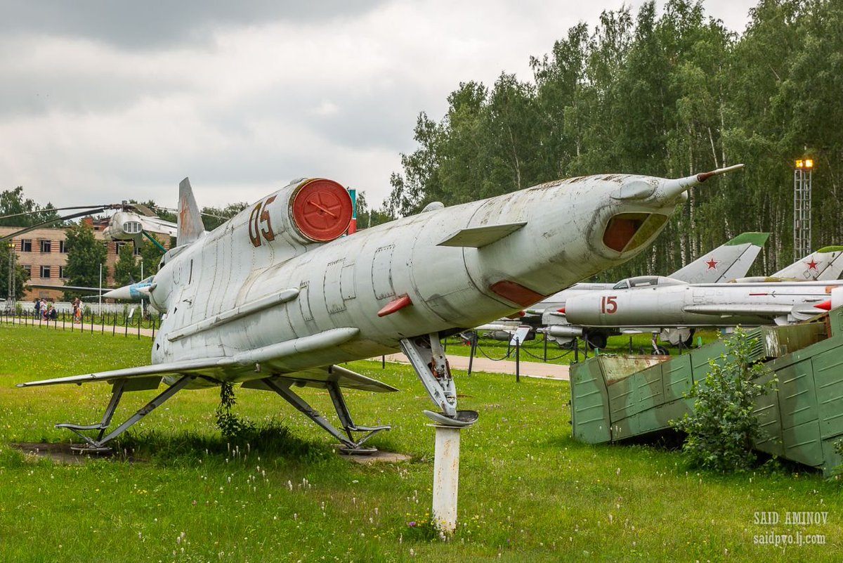 Советский разведывательный БПЛА Ту-141 "Стриж" в Центральном Музее ВВС в Монино. 
Вчера и сегодня он снова летает, даже без проблем над Европой.
© Саид Аминов <a href="/saidpvo/">Саид Аминов</a>
t.me/vestnikpvo/8439