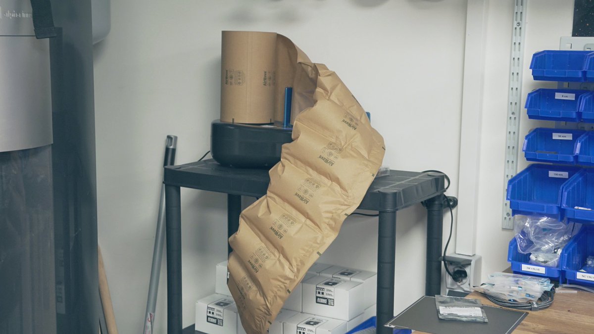robin7331's tweet image. I really love the organic air cushions for packaging. 📦

Especially that those are being filled on demand. The only downside is that they are not as rigid as their plastic cousins. So not really suitable for heavy items. Yet I can use them on a regular basis 🤗