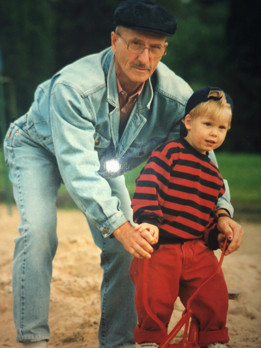 Teeqo's tweet photo. A few days ago my grandpa passed away. I’m having a really hard time understanding I’ll never see him again. It’s a brutal feeling. I just can’t quite grasp it. I was just with him last week, drinking coffee, hanging out like we used to.

I’m going to miss you a lot, grandpa 💙 https://t.co/f4hzPxTkH0