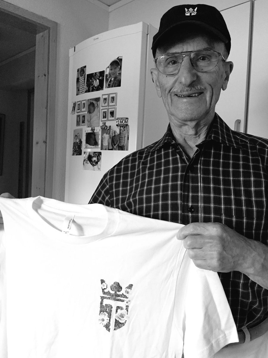Teeqo's tweet photo. A few days ago my grandpa passed away. I’m having a really hard time understanding I’ll never see him again. It’s a brutal feeling. I just can’t quite grasp it. I was just with him last week, drinking coffee, hanging out like we used to.

I’m going to miss you a lot, grandpa 💙 https://t.co/f4hzPxTkH0