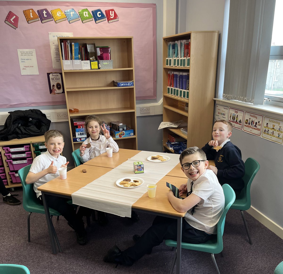 Mrs D_@St_Clement's tweet media