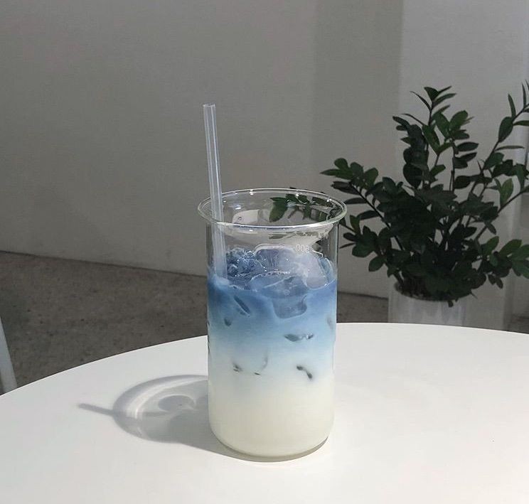 💜 new order 💜
order: a drink!
for: @ycwksy
from: <a href="/M25_CLASSy/">Awkwafina Shady Facts</a>
message: “classy and gowtb both care you :)”