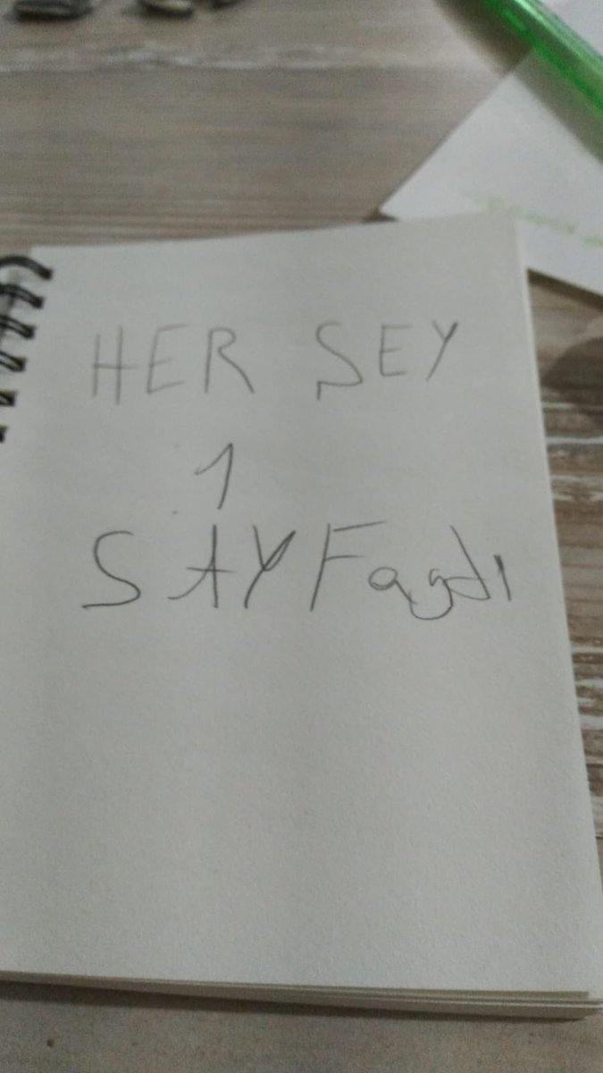 beyzkaynar's tweet photo. Kardeşimin hikaye yazma ödevi için yazdığı hikaye. Hal-i pürmelalimiz.. https://t.co/HL8TwBvKjp