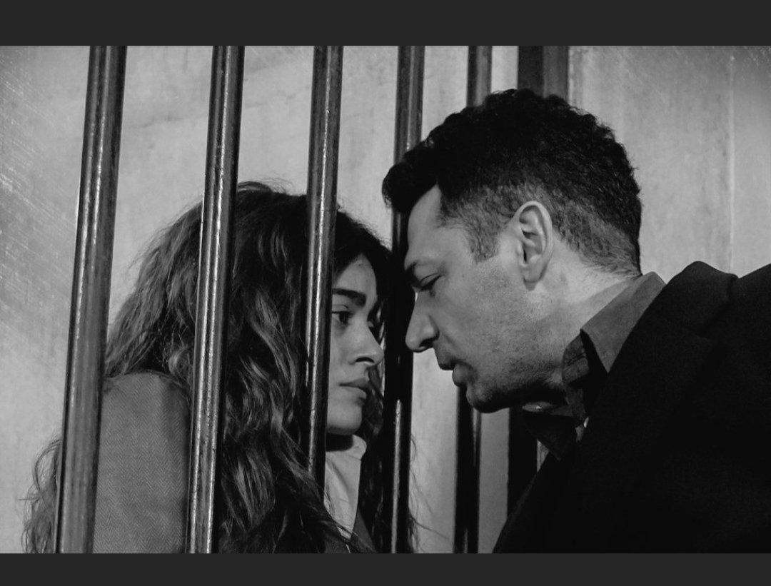 Beden ölür Aşk bakî kalır..
#aşıklarolmez #efnanaziz
