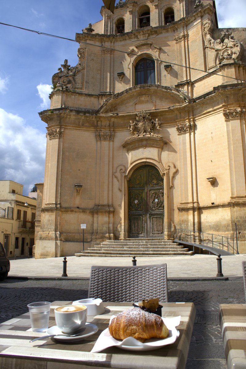 maxine jones tweet media