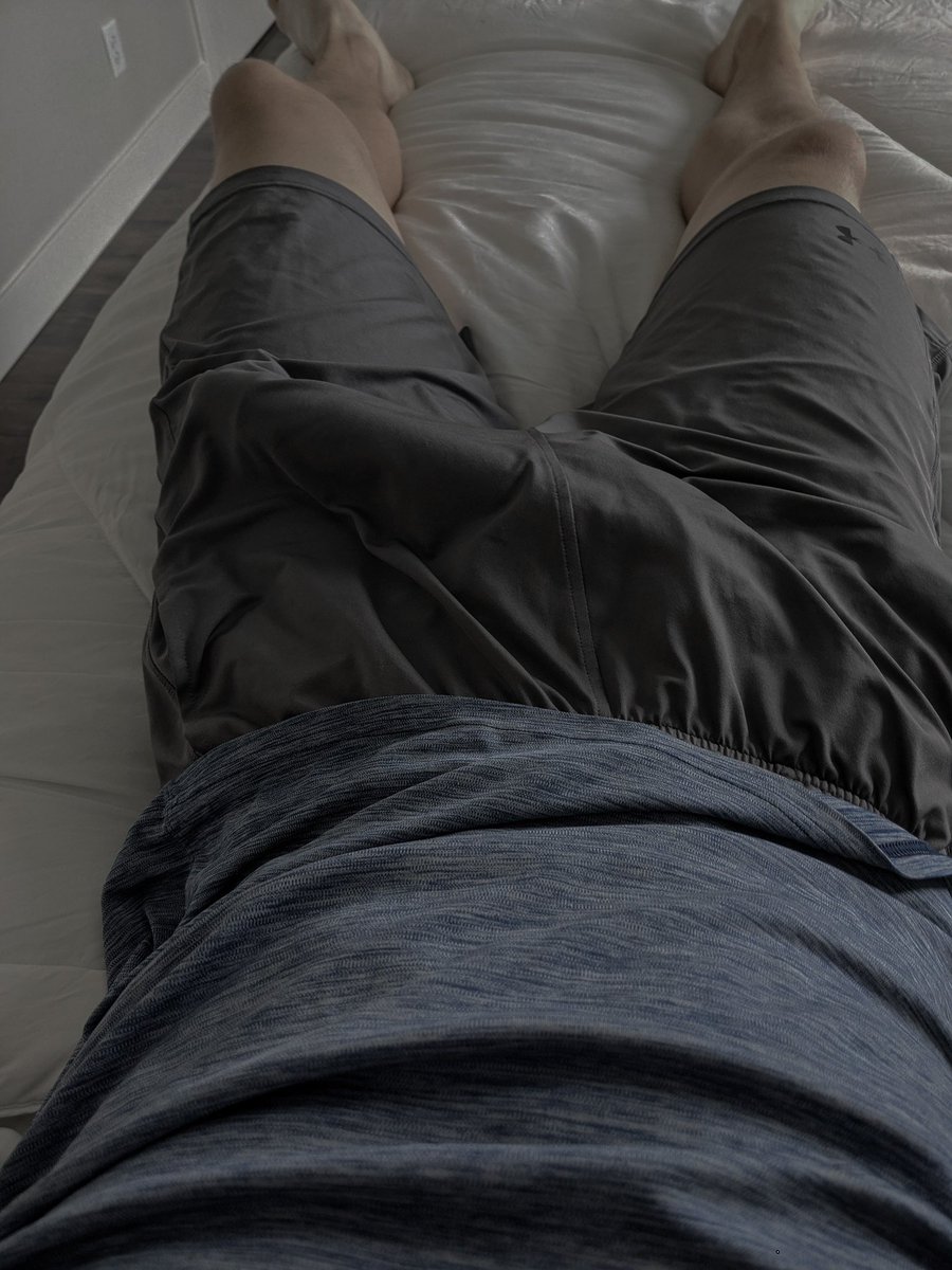 ㅤㅤㅤㅤㅤㅤㅤㅤㅤ
ㅤㅤㅤㅤㅤㅤㅤㅤㅤ
ㅤㅤㅤ ¿Alguien quiere recostarse sobre el?