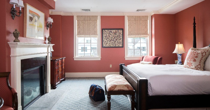 CTvisit's tweet photo. “Best Accommodations for our family! Excellent customer service” Some of the many reasons why the @TheDelamarHotel was named a Top 25 Hotel by @Tripadvisor. Congrats! #StateImInCT #CTvisit #VisitWesternCT