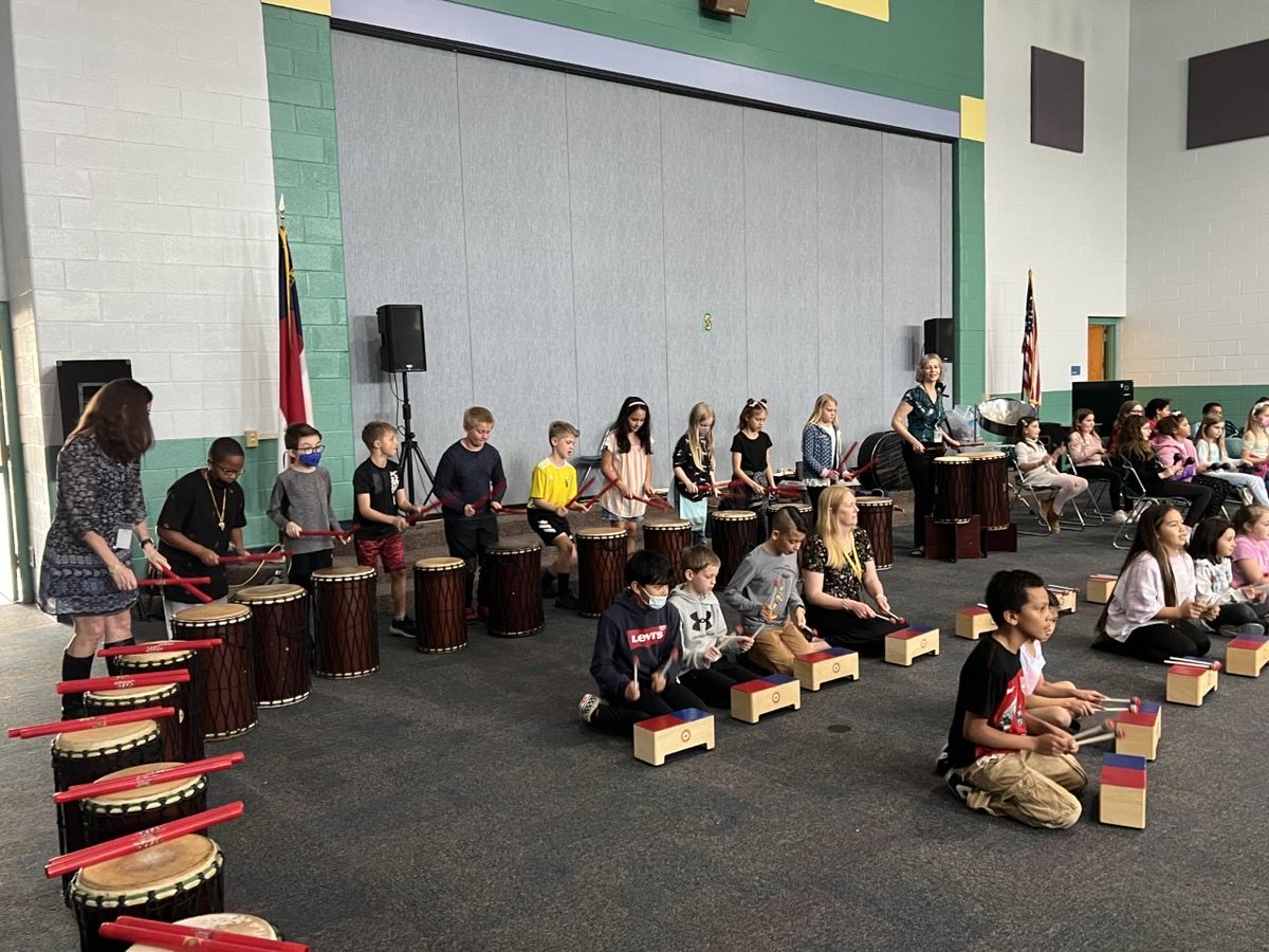 ZaddaBazzy's tweet photo. Students and staff at Queens Creek Elementary enjoyed a day of music making with Mr. Steve from Dancing Drum. What a memorable day! #qcemusic #dancingdrum https://t.co/2Ry3ojFG10