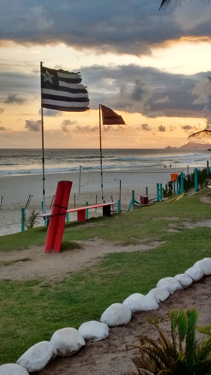 Geordioca's tweet photo. @Botafogo @BotafogoFogaun #Botafogo o mais tradicional #putfire https://t.co/p3m6499fR8