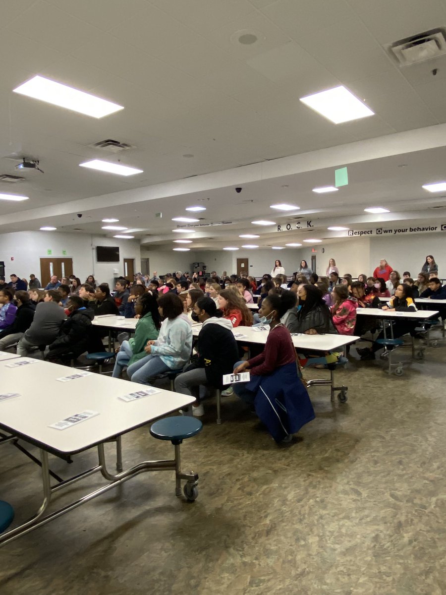 TweetDCS_LCMS's tweet photo. We had a great time introducing our incoming 6th graders from LCES and WES to middle school life! August will be here before we know it! #OneGatorNation #gatorsROCK https://t.co/nQr8j2Cftl