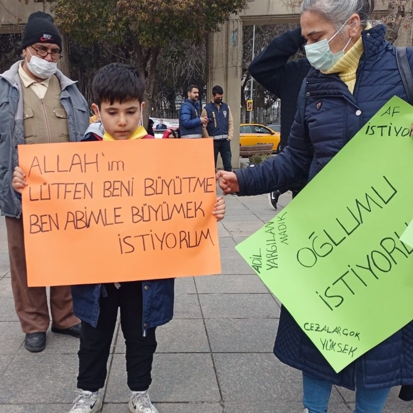 AdliMahkuma AFsözünüzVar
<a href="/kilicdarogluk/">Kemal Kılıçdaroğlu</a> <a href="/iyiparti/">İYİ Parti</a> <a href="/eczozgurozel/">Özgür Özel</a> <a href="/yavuzagiraliog/">Yavuz Ağıralioğlu</a>