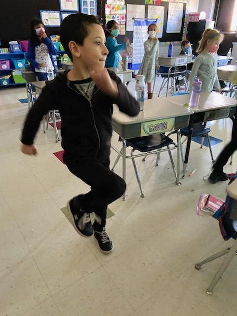 corliss_claire's tweet photo. Going on a bear hunt in Ms. Herncane's class for SEL Day! #SELday @Bond007Laura @bitsbyBoomer https://t.co/E0YWvINW5e