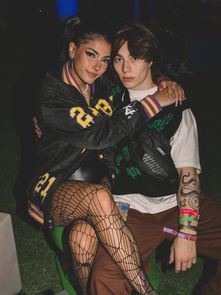 juicekrate's tweet photo. mom &amp; dad 🥰 @bryceamckenzie @noordabashh https://t.co/y8KIhVXrH1