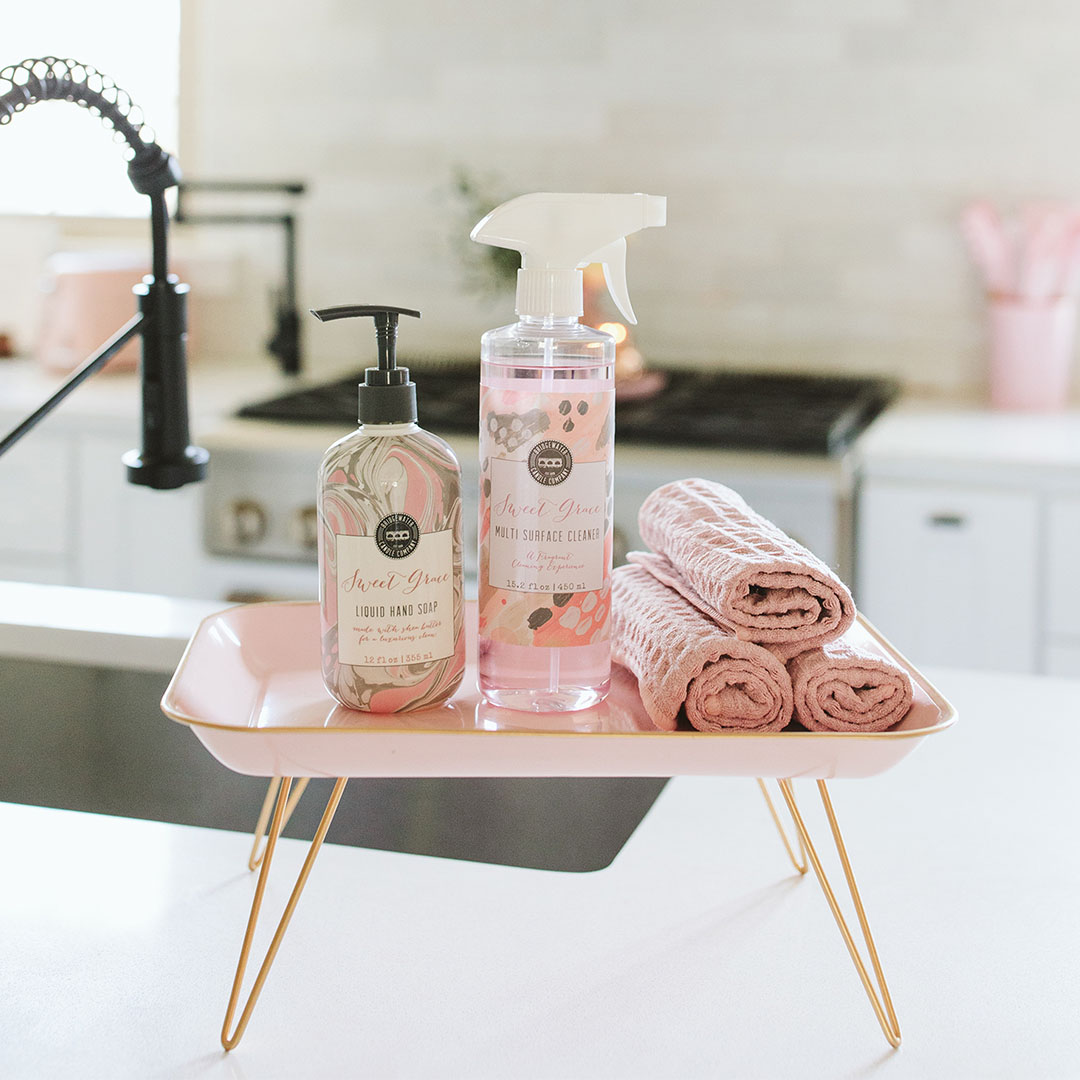bridgewatercc's tweet photo. Why wait until spring when every day can smell like Sweet Grace? Make cleaning fun with our utterly delightful Hand Soap and Multi-Surface Cleaner. Shop the Collection: https://t.co/uJRR2lDhpu https://t.co/KRRvzuzPFP