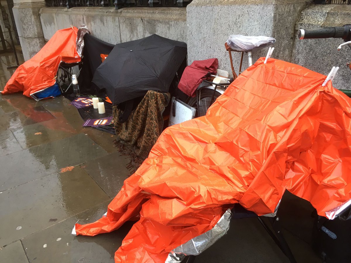 beyondfft's tweet image. Tweeted too soon about not getting wet! Hope all on the streets tonight including our vigillers can somehow keep out the wet and get through the night ☔️ #BeyondFFT