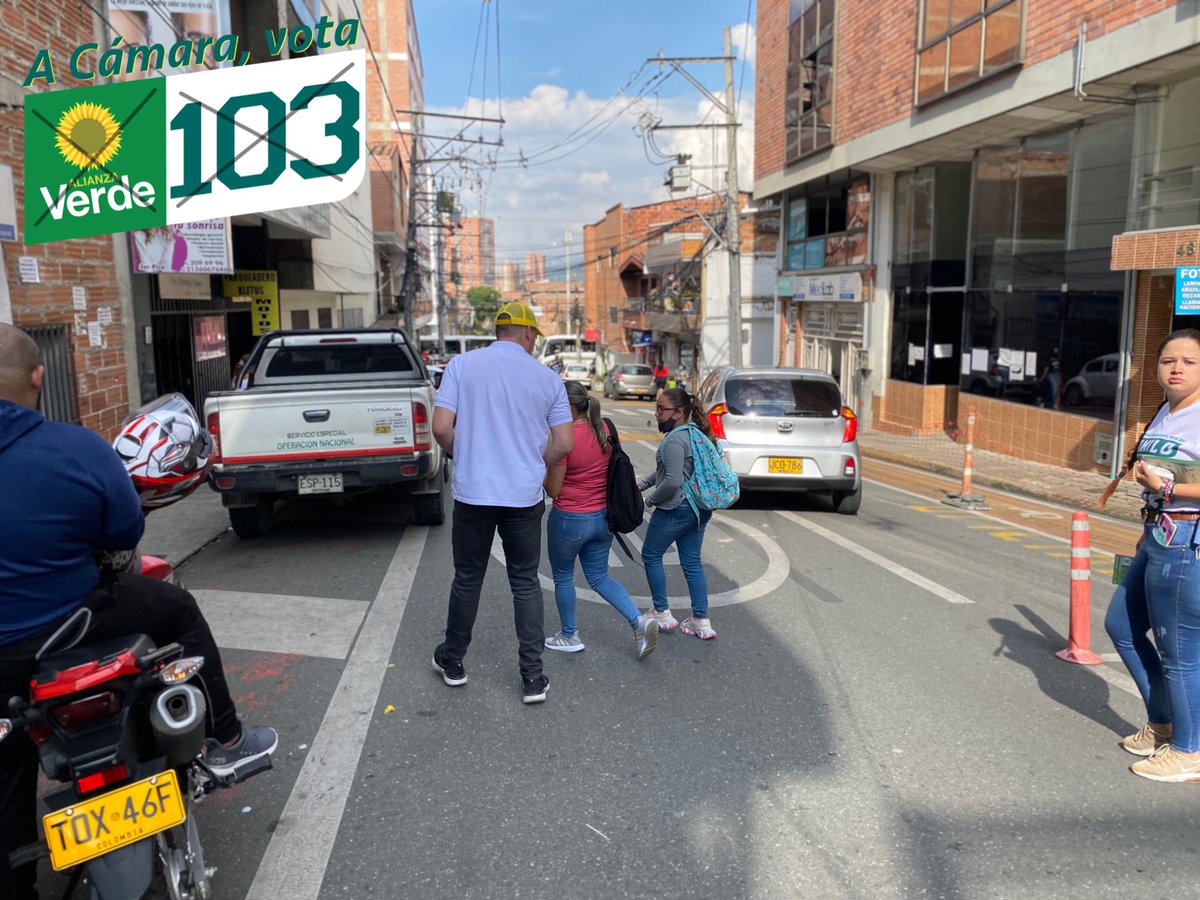 Camilolondonob's tweet photo. Darlo todo, hasta el último segundo. Orgullosos de la forma en que nuestro equipo nos ha acompañado en este camino #LaFuerzaDeUnEQUIPO #Verde103🌻 #CamiloLondoño https://t.co/uSGeBQqdF9