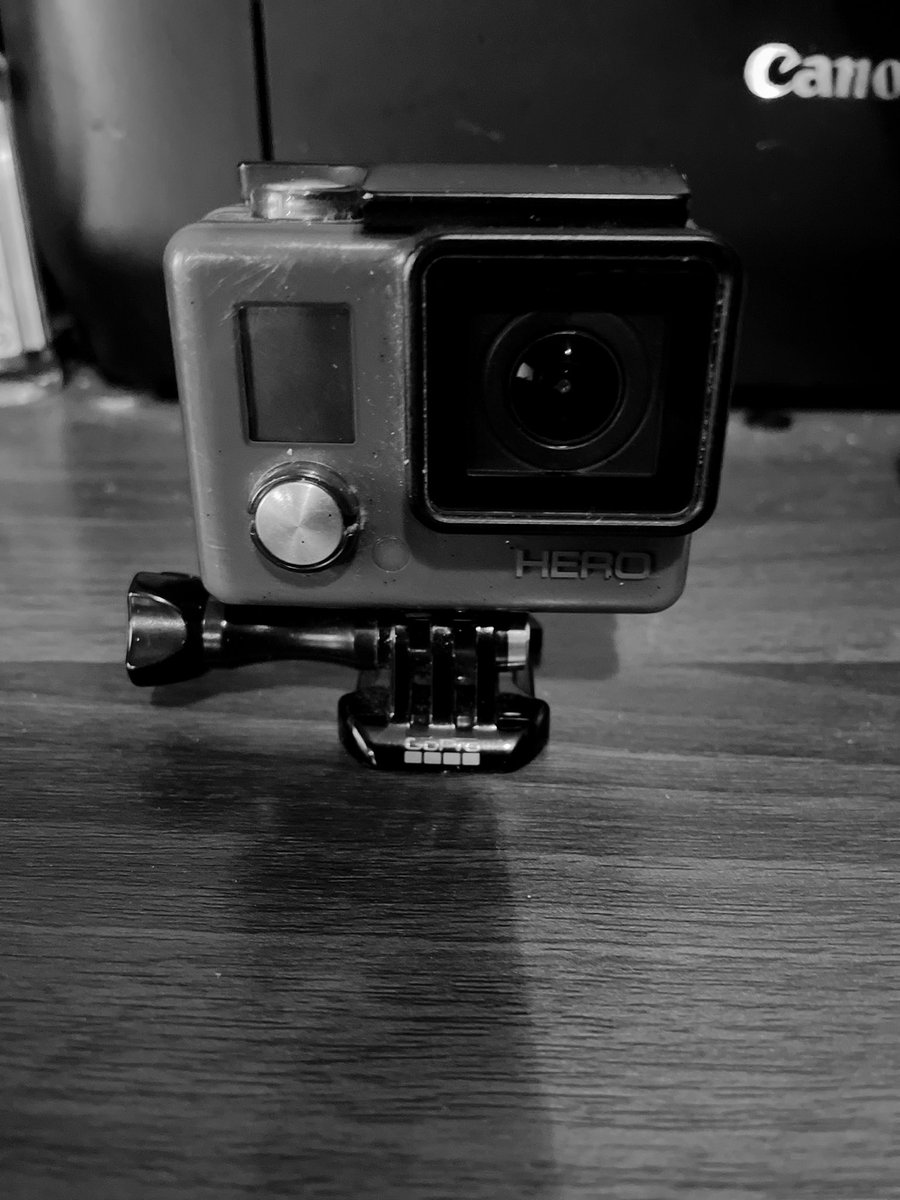 Who else owns a <a href="/GoPro/">GoPro</a> Hero 1?! #gopro <a href="/GoProUK/">GoPro UK</a>