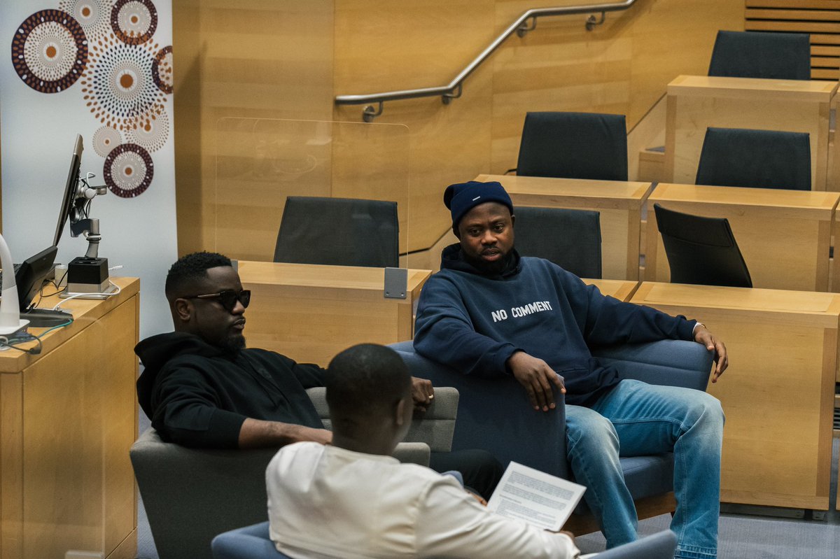 sarkodie's tweet photo. Oxford university earlier today https://t.co/NBDDoC6Te6