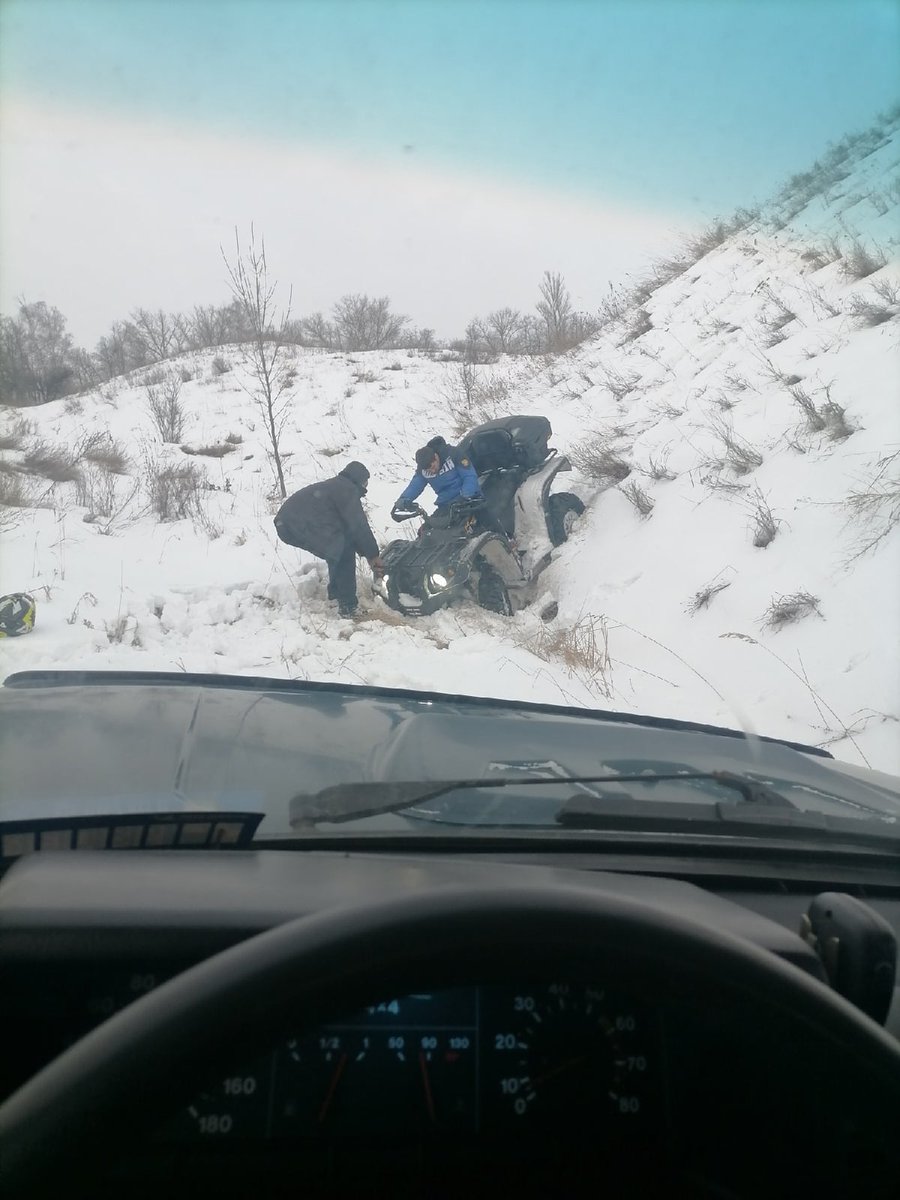 JeepAlert's tweet photo. Без заявки. Квадроцикл застрял в канаве. 5 минут и он снова самостоятельно едет.Белгородская область Белгородский район с.Грязное. https://t.co/0Ud36oOi07