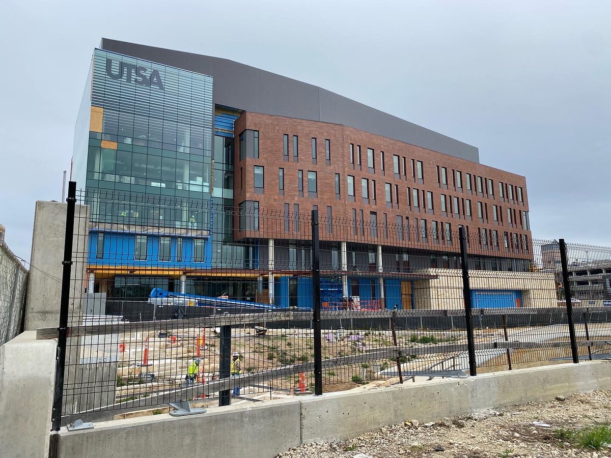 utsacaicc's tweet image. •••Quick sneak peek••• Inside #UTSA San Pedro I - Home of the School of Data Science and @utsanscc 
#SDSData #DataScience #SanAntonio