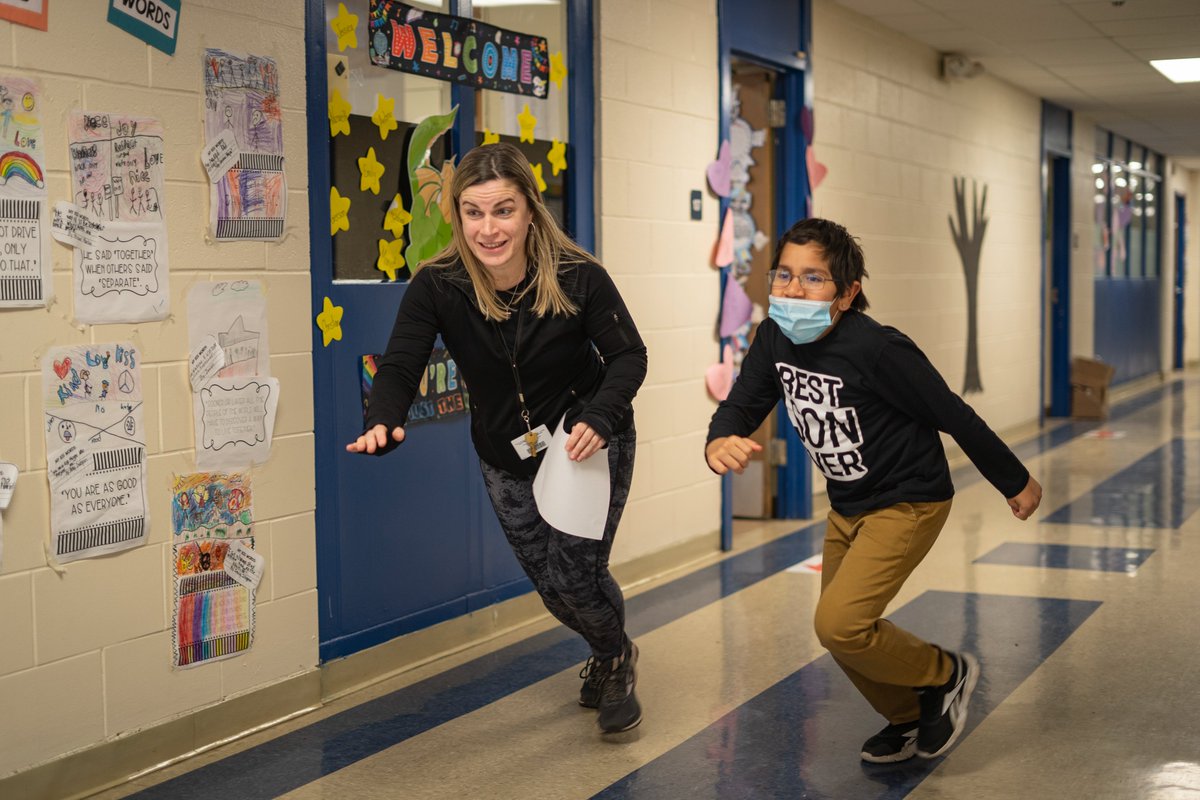 ccsdschools's tweet photo. West Nyack students were breaking a sweat while working out their brains for March Forward today! Some classes had races that taught them their ‘R’ sounds, while others worked on some addition problems with some dancing and workouts mixed in between each set!
#MarchForwardRC https://t.co/O7ER6kS5OP