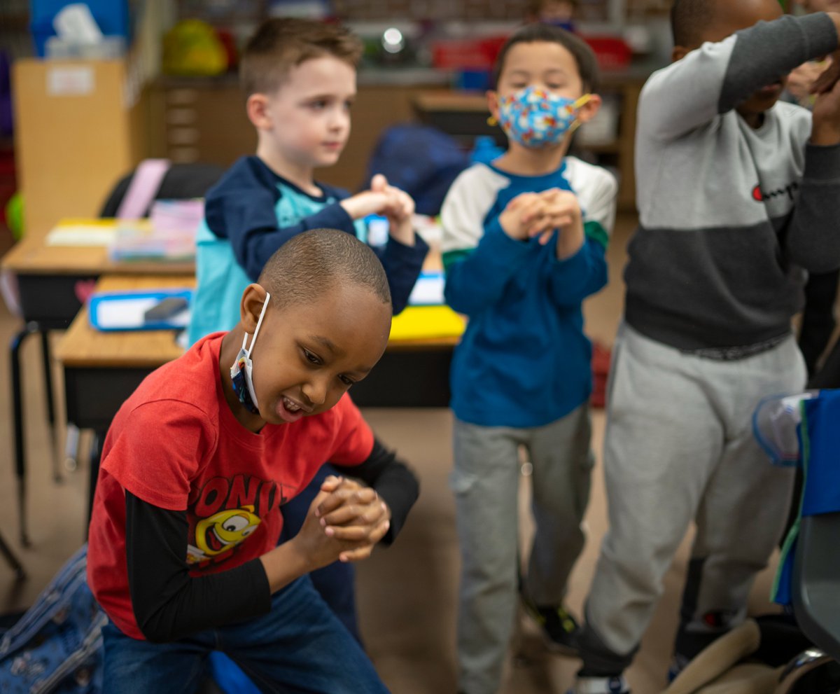 ccsdschools's tweet photo. West Nyack students were breaking a sweat while working out their brains for March Forward today! Some classes had races that taught them their ‘R’ sounds, while others worked on some addition problems with some dancing and workouts mixed in between each set!
#MarchForwardRC https://t.co/O7ER6kS5OP