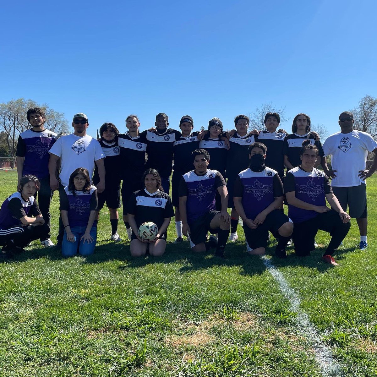 YHSDRAGONS's tweet photo. We got 2nd Place in the Dragon Soccer Cup Tournament! Humberto Moreno (Berty) was voted by all teams to receive the sportsmanship award! #godragons https://t.co/qU7qtsbfuJ