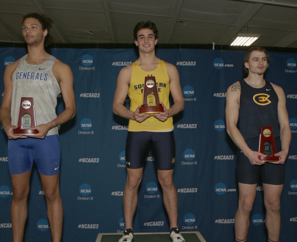 usmhuskies's tweet photo. No better feeling than being on top of the podium. Except for maybe when you’re on top of the podium and your jumps coach/dad gets to hand out the trophies. 🏆#GoHuskies #LeadThePack

📸: @d3photography https://t.co/3ORJVTXoe1