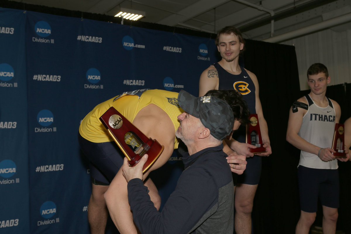 usmhuskies's tweet photo. No better feeling than being on top of the podium. Except for maybe when you’re on top of the podium and your jumps coach/dad gets to hand out the trophies. 🏆#GoHuskies #LeadThePack

📸: @d3photography https://t.co/3ORJVTXoe1