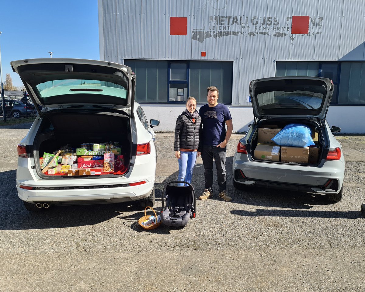 Bereits vor Öffnung unserer Annahme kamen heute Julia Haller und Sebastian Lobitz aus Rauenberg zu uns. Die beiden hatten auf eigene Initiative Spenden in ihrem Heimatort gesammelt und diese dann zu uns gebracht.
Insgesamt konnten wir ca. 70 Abgaben verzeichnen. Vielen Dank!