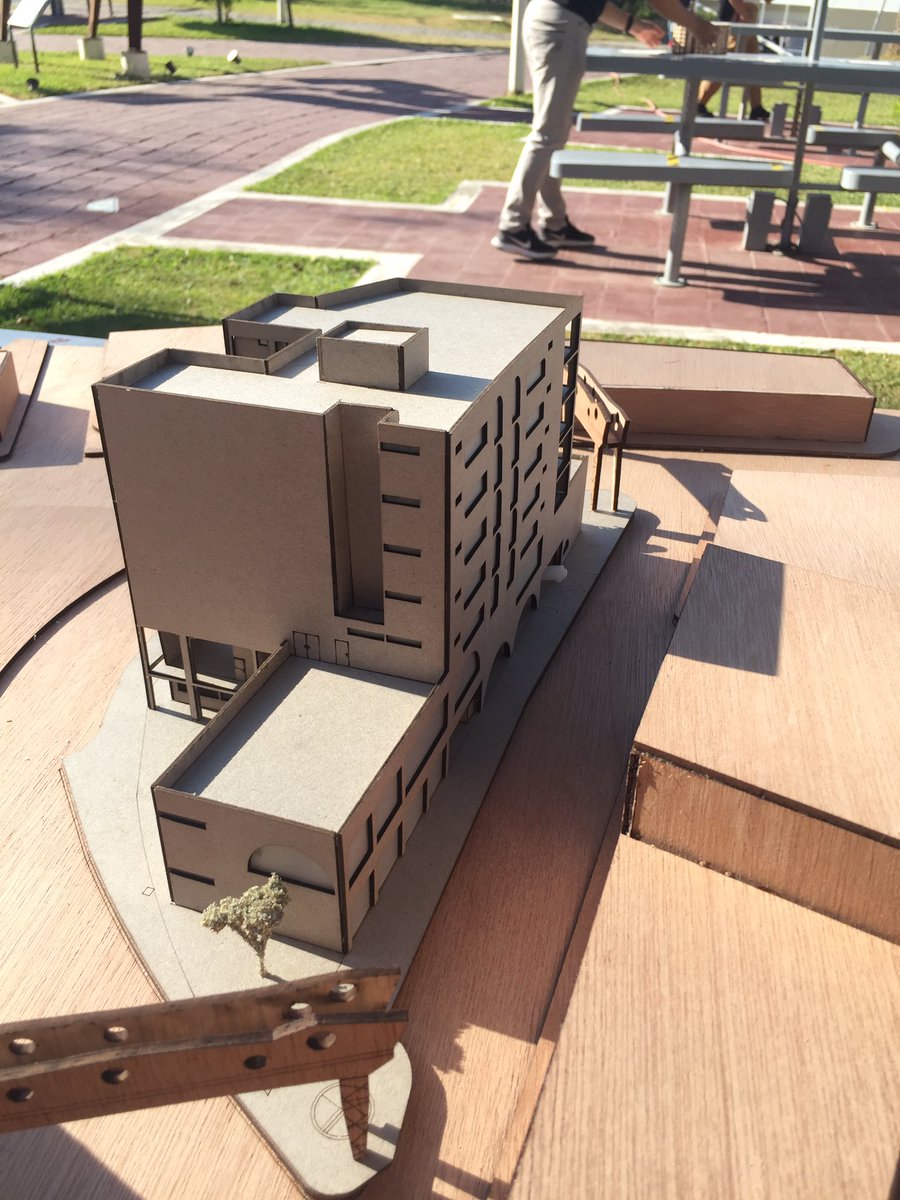 nano4ojos's tweet photo. D1: Edificio de Uso Mixto “Entre Ladrillos”
@_PenelopeHN #CompoVagora https://t.co/EVpumWgQRS