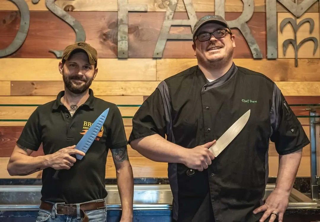ChefdrewTingley's tweet photo. I am proud to announce that I have accepted the role of executive chef at Ard's Farm I am grateful for this opportunity and look forward to many years of bringing the area fresh and delicious food. Keep your eyes open, we're just getting started 😎
#ChefDrew #ChefLife https://t.co/GScboieb6a