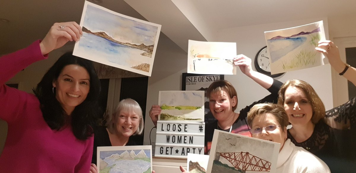 Isla_mh's tweet photo. #loosewoman get creative with watercolour paint.

#watercolours 
#perthshire
#LooseWomen 
#weekendbreak https://t.co/SoYSxYPCqn
