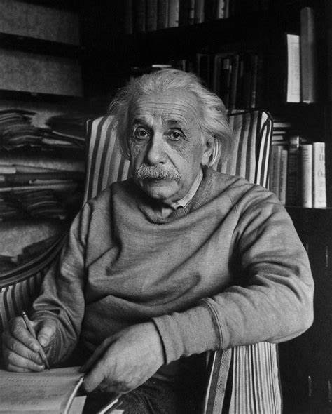 NLCarolynMuse's tweet photo. Theoretical #physicist Albert Einstein was born #OTD (3/14) in 1879.  #AnnusMirabilisPapers #EequalsMCsquared #PiDay https://t.co/IDCRuT4VM0