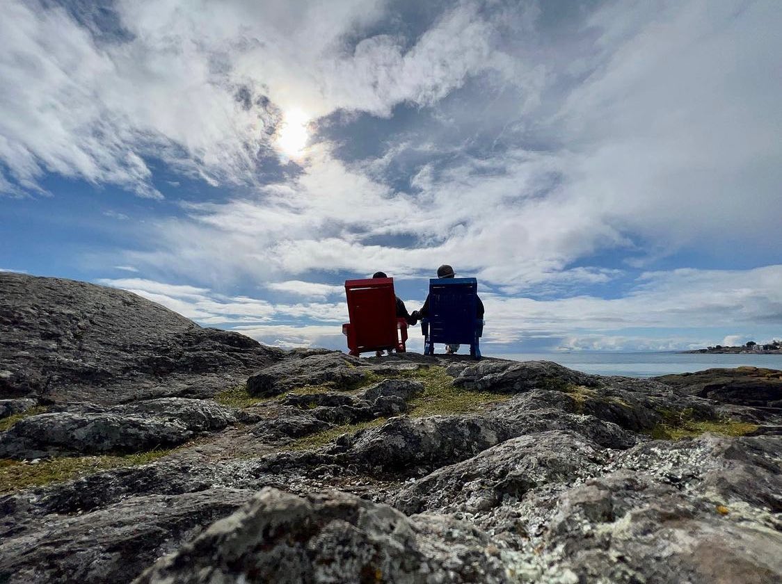 Here’s to another weekend filled with moments like these. ☀️

📸: cory.whist on Instagram

#OakBay #ExploreBC #ExploreOakBay #OakBayLiving #yyj