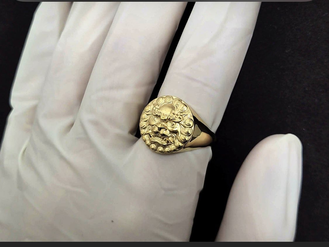 Laws187's tweet image. Y’all fw Thiz ring