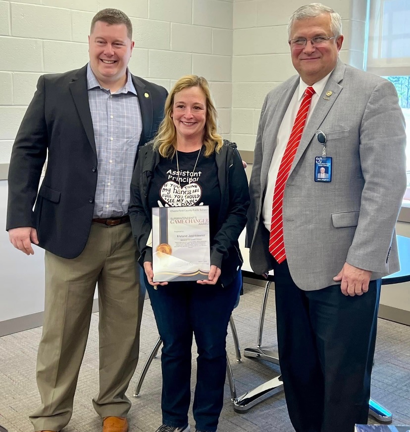 “Our amazing, fearless, dedicated, hard working, FABULOUS Assistant Principal, the one and only, Melanie Jasinkiewicz @APMatoacaES was the recipient of a GAME CHANGER AWARD!” 🥳

Thank you for all you do for students and teachers every day! ❤️🖤