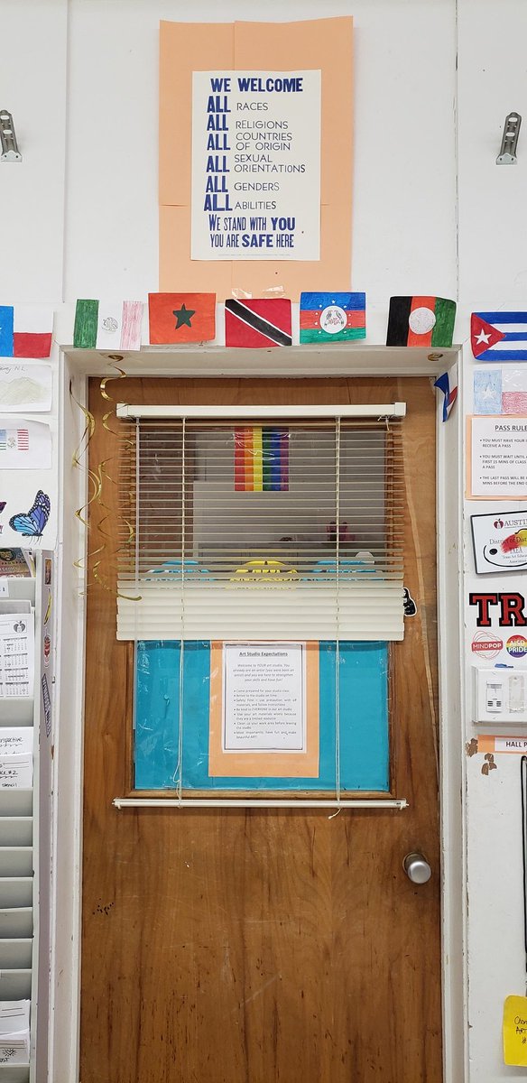 SEL0Neil's tweet photo. Also check out administrators and students working together to figure out that best schedule, and more amazing art [garden] room pix. #SELday https://t.co/E0BzALvxQj
